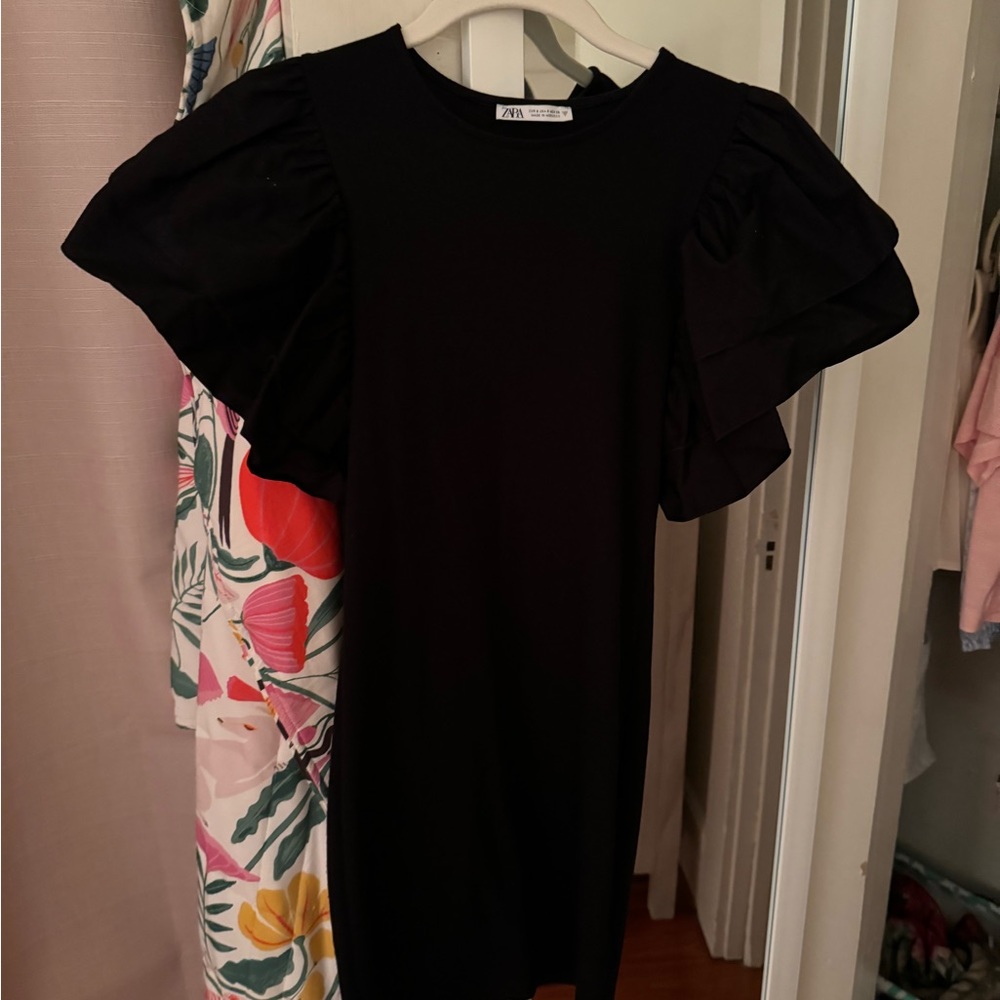 Black Zara fitted mini dress with puff sleeves